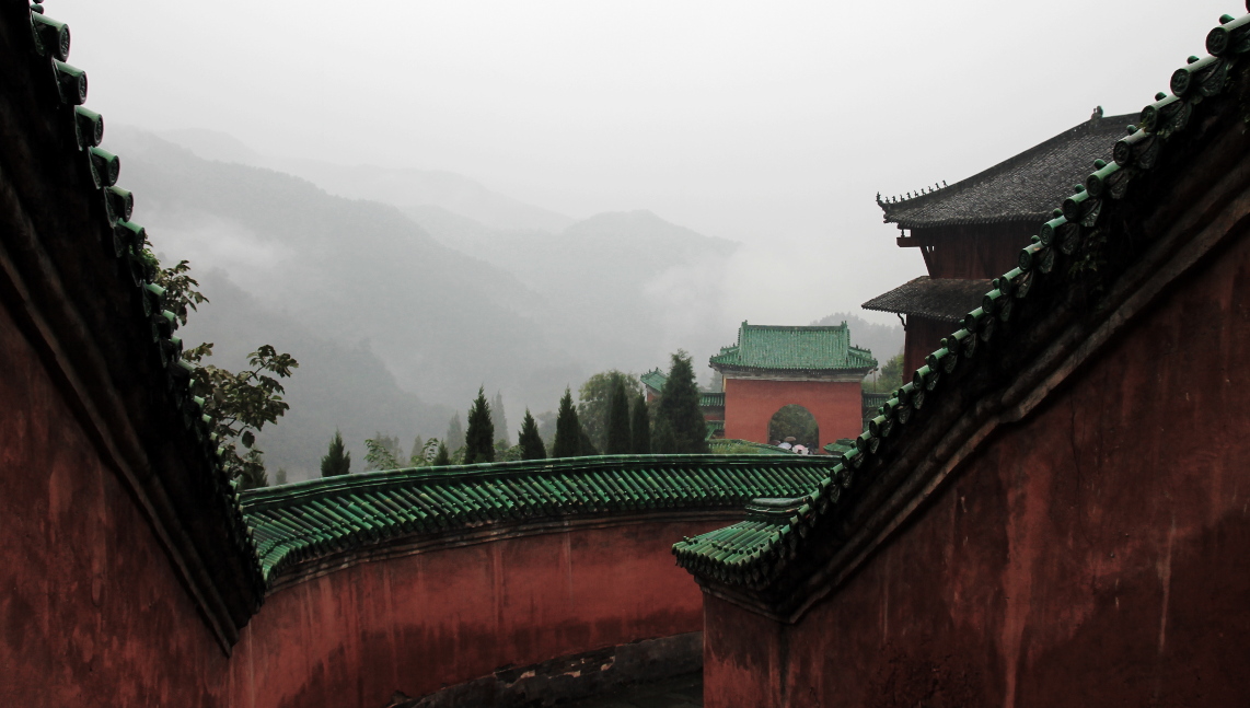 武当山太子破，下雨了